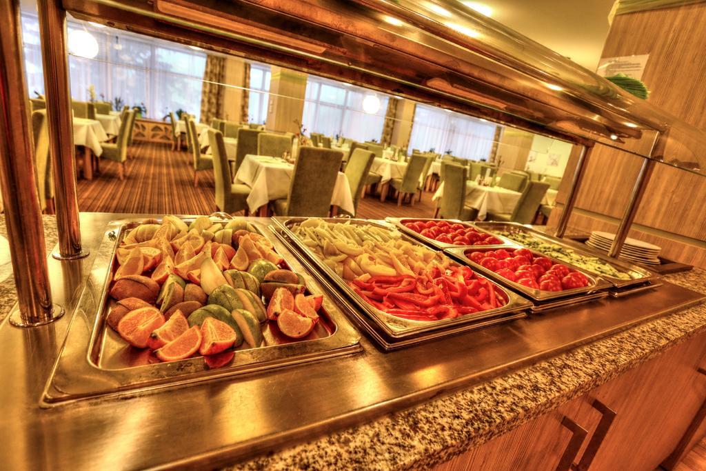 Hotel Sorea Trigan Штрбске-Плесо Экстерьер фото