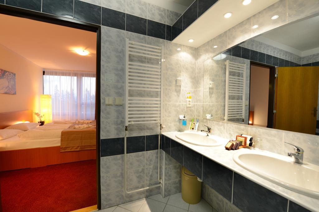 Hotel Sorea Trigan Штрбске-Плесо Экстерьер фото